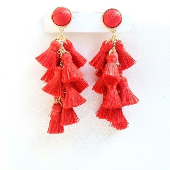 Red Tassel Dangle Fringe Pierced Earings - Picture 2 of 2